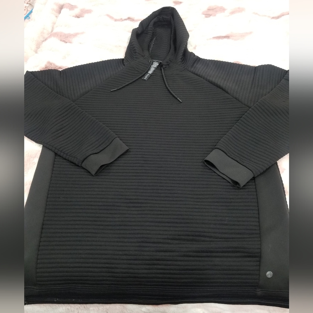 Apana XL lightweight black hoodie!